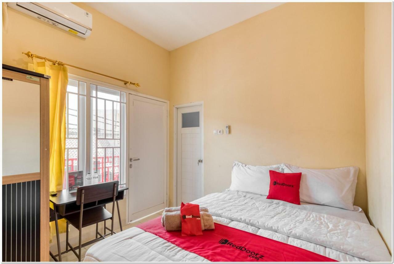 Reddoorz Near Ramai Mall Malioboro Yogyakarta Extérieur photo