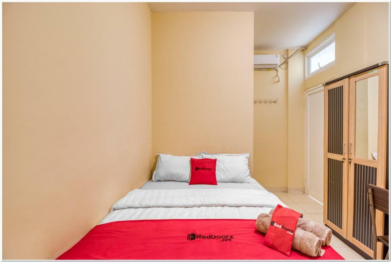 Reddoorz Near Ramai Mall Malioboro Yogyakarta Extérieur photo